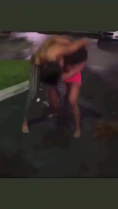 Both titties were out 😳(not my video)