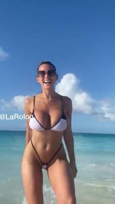 Giselle Gómez Rolón (@larolon)