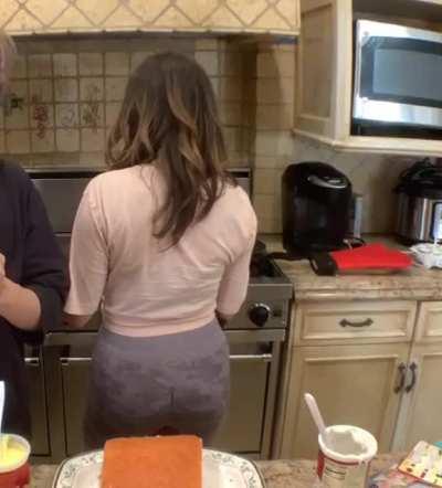 Everybody just have a-