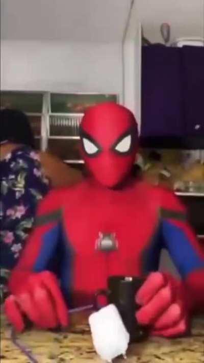 Spidy gets fricked over