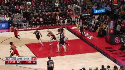 [Highlight] Raptors commentator goes on a rant after the Raptors' challenge earlier is overturned from a foul on Scottie to foul on VanVleet: 'You know when a girl says to you, you're a nice guy BUT..'