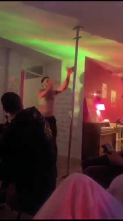 That pole definitely looks secure...