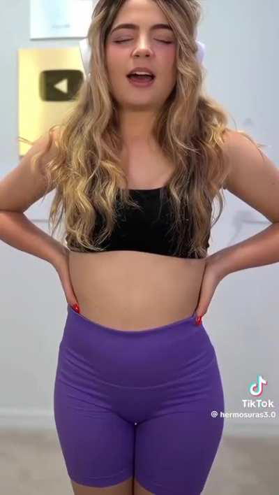 Como me gusta cuando se estira🥵🥵