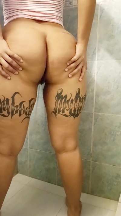 I need someone to receive all my piss