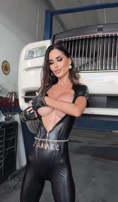 Nessa posing in the garrage