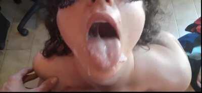 I F(18) dont let to my boyfriend cum in my mouth, but i let to my guitars teacher M(35) and i swallow it all ahah, i filmed this for him