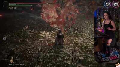 Streamer beats Malenia with a dance pad