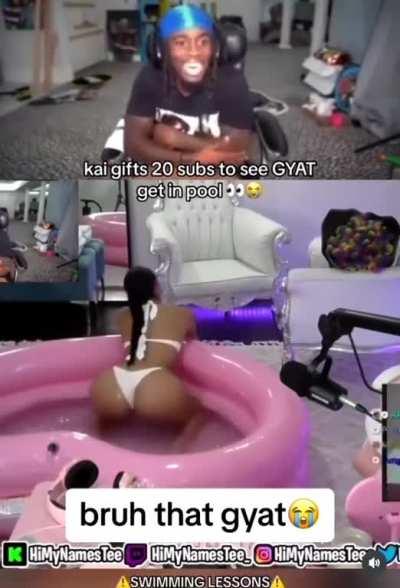 Tee said fuck podcasting, she doing bikini hot tub twitch streams now ð©