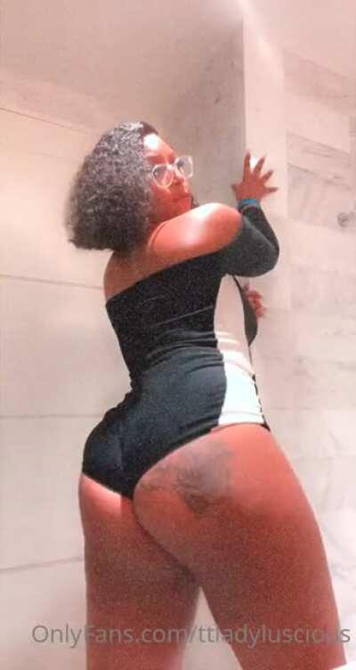 Black/white outfit pt. 1