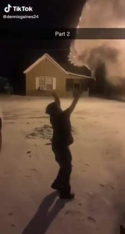 Let’s throw boiling water in the cold air