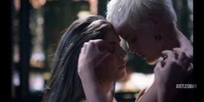 Agatha Moreira, Camila Queiroz - Verdades Secretas s02e49