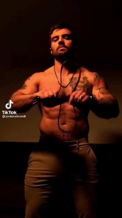 Holy shit my pants just came right off me