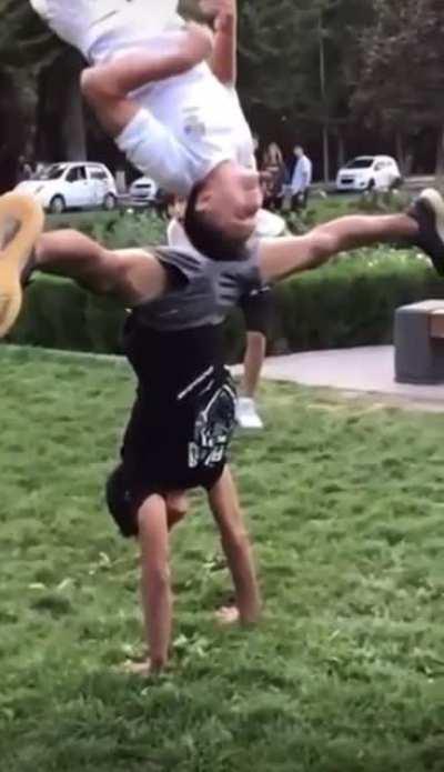 Есть контакт