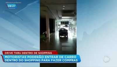 Meter o cavalo de pau na porta da C&A fodasse