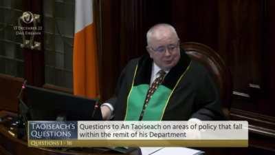 Taoiseach confirms that Santa will be granted access to Irish airspace and that the Government believes he is expected 