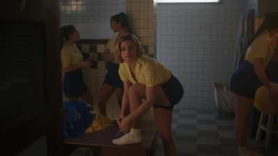 Betty is so freaky! I love this scene!