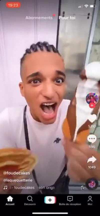 you don't even need to understand french to cringe to this