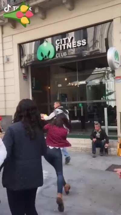 Iuuuujuuu!! Voy a conseguir marido