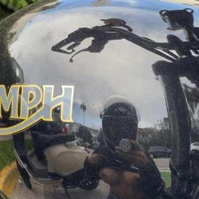 It’s warm outside. Let’s ride!!! 🔥🔥