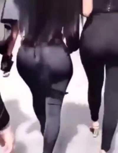 Kim and Khloe in Slow-Mo