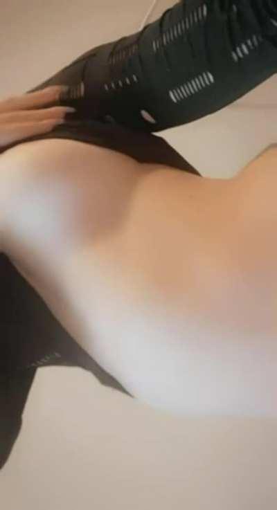 These natural DDD’s are always suffocating 💦