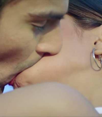 Riya Sen [Silsiilay]