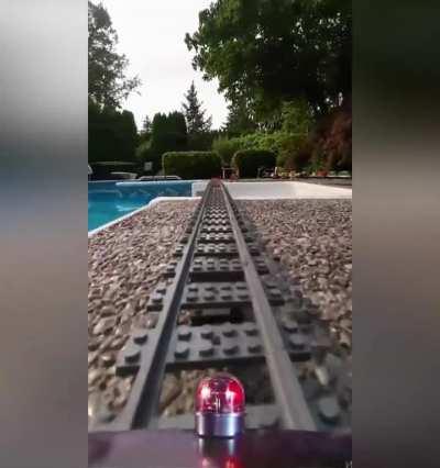 This train ride around the backyard