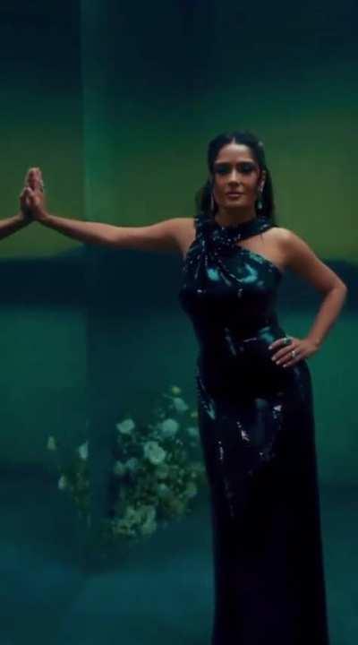 Salma’s dress for the Baby2Baby Gala event | IG November 2023