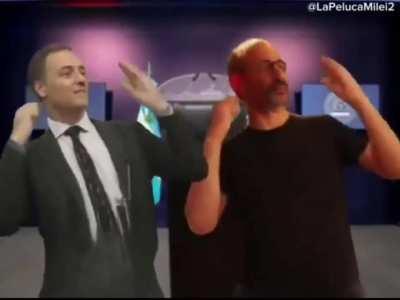 Adorni y Fabian después que termina la conferencia de prensa