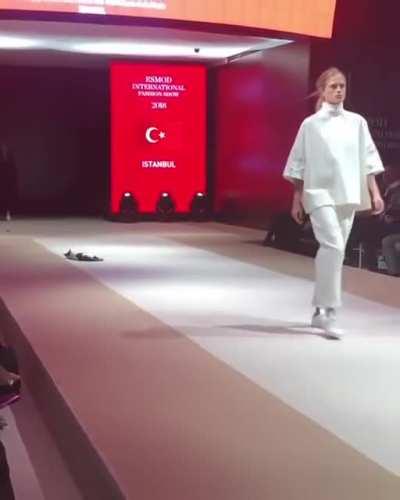 По моему, это уже не баг, а фича.