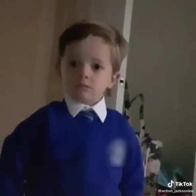 This is how I’d imagine what a young Arthur would be like around Christmas time