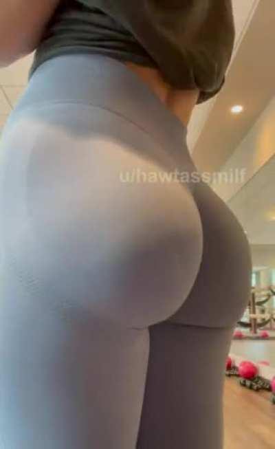 serious question: would you notice my 41 yr old mombod in the gym?