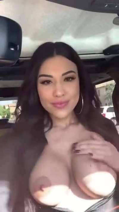 Rainey james 😍 Free Mega folder of her >> b.link/raineymega