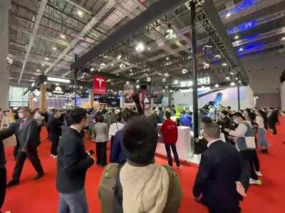 特斯拉刹车失灵..