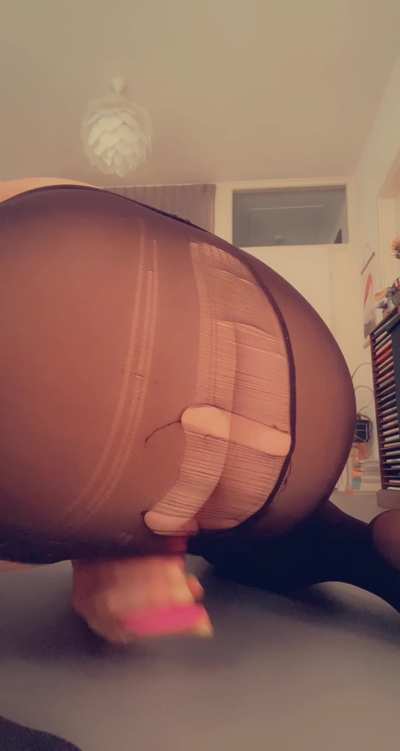 Voor de panty liefhebber 💦💦🥵