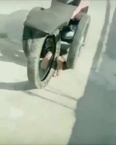 Cosplay de moto???? 😳😳😳😳😳