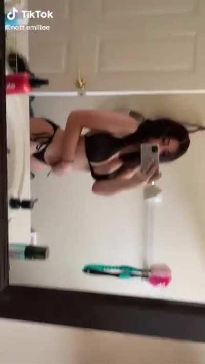 nott.emiliee deserves more recognition