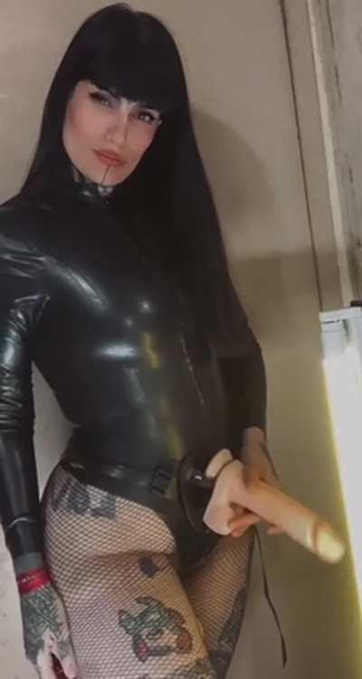 Gothic chick with a Plastic cock. Yes or no?