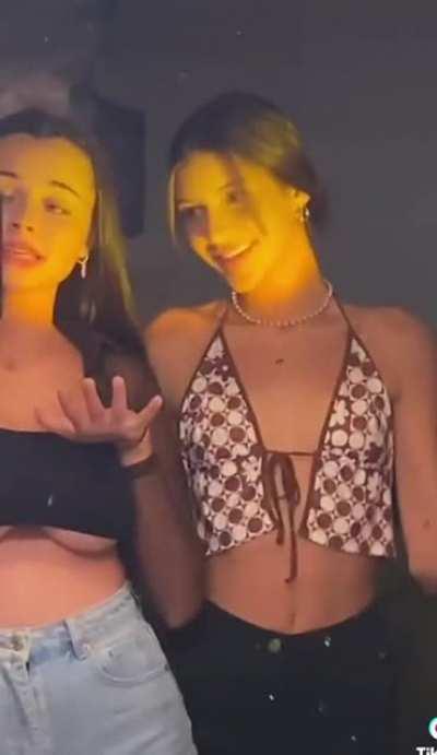 She Dwarfs her friend