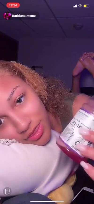 Sexy soles in the pose 😵‍💫🔥👣