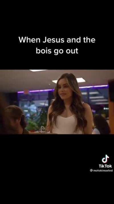 Jesus and the 12 bois