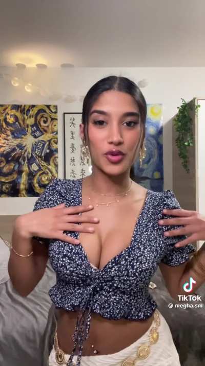 Lovely pair of tits on her