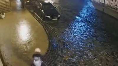 Девочка и гололёд...да баян, но смешно..