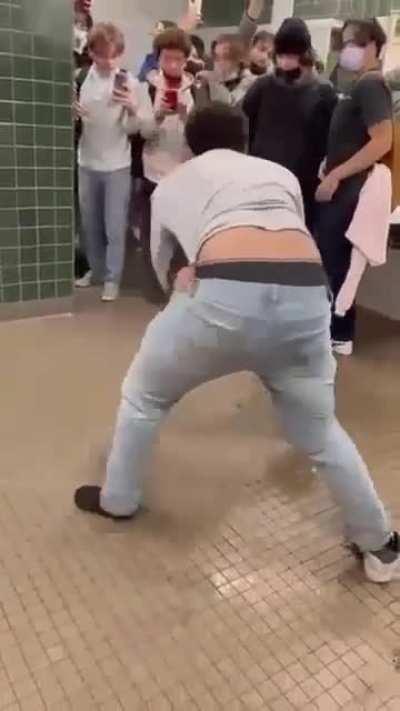 Fight over weed vape☠️