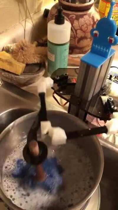 3d printed thing trying to be useful!