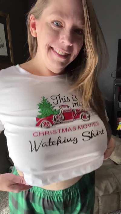 Here for a little holiday naughty with you!