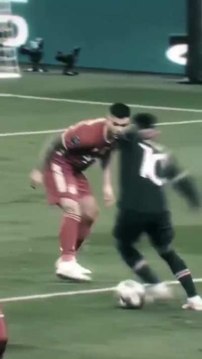 A dicção da yayah ta cada vez pior