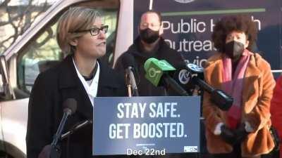 T.R.U.S.T. M.E. N.O.W. T.R.U.S.T. T.H.I.S. V.A.C.C.I.N.E.