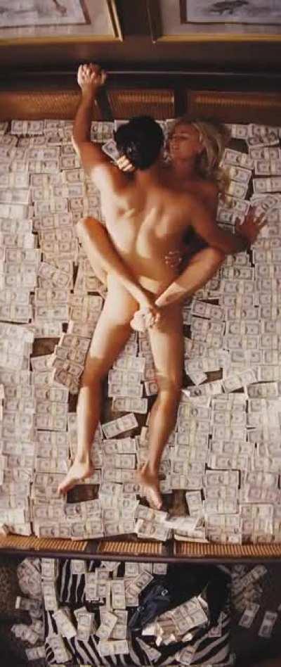 Margot Robbie's Shaking Tits