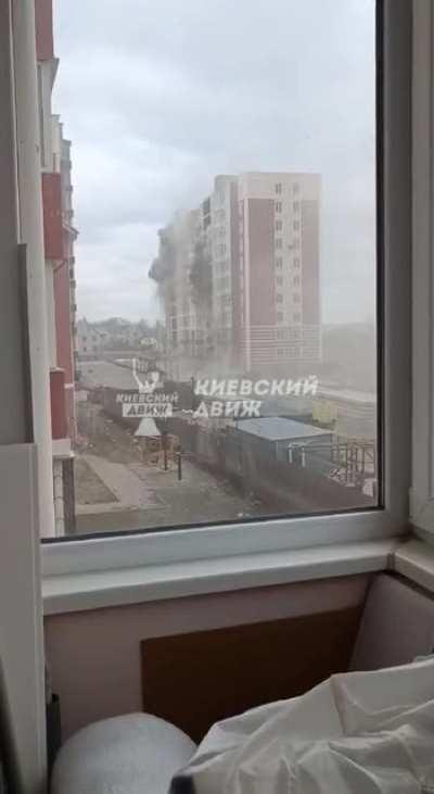 Russian tanks are bombing the residential sector of Irpin, Ukraine.